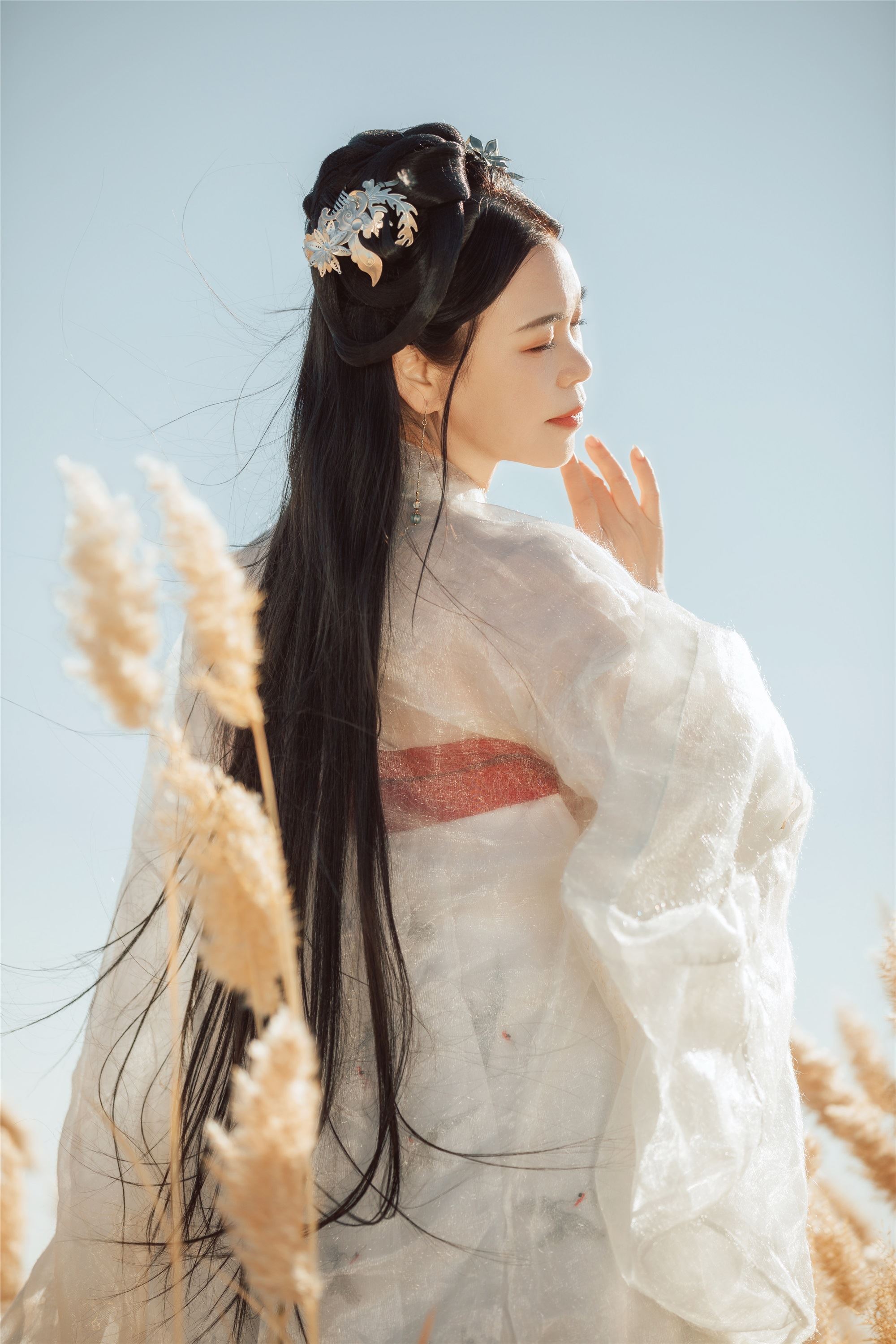 YITUYU艺图语 2021.08.31 吹梦到西洲 薄菏